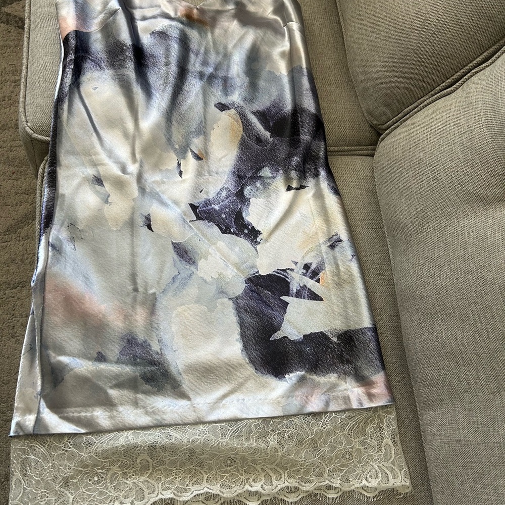 Abstract Pattern Satin Dress - Picture 3 of 11